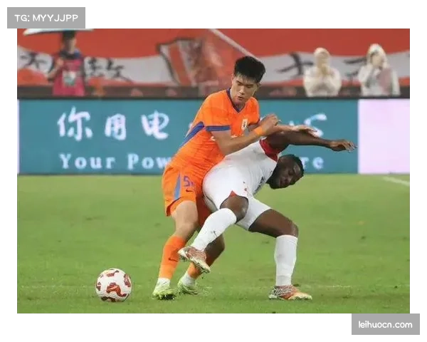 浙江门将洛佩斯低级失误引热议暴露球队防线短板与防守体系隐患